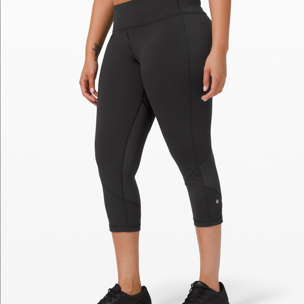 Lululemon Pace rival mid rise crop 22”